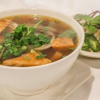N15. Pho