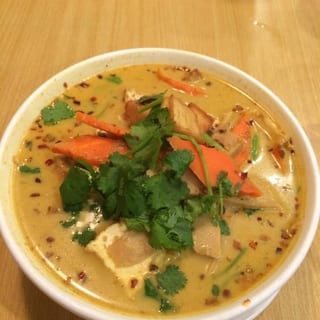 N19. Curry Vermicelli Soup
