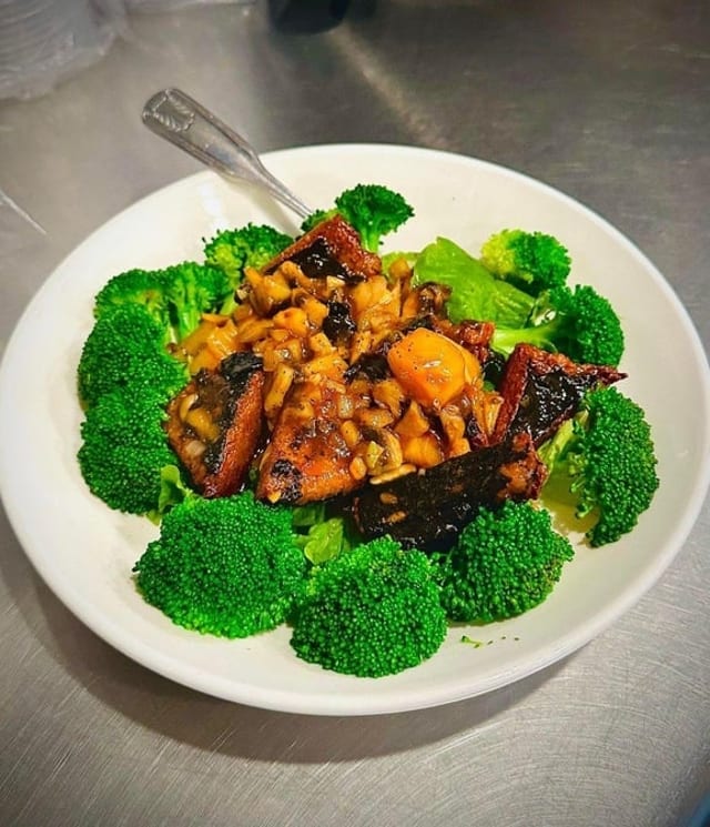 Sp10. Pineapple Seaweed Soy Fish.